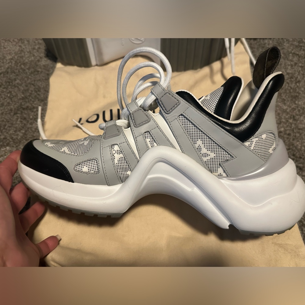 Louis Vuitton arch light sneakers